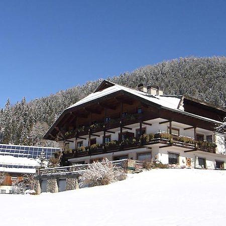 Erlebnishof Tschabitscher Villa Weissensee Buitenkant foto