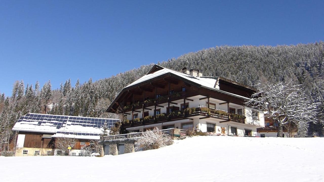 Erlebnishof Tschabitscher Villa Weissensee Buitenkant foto