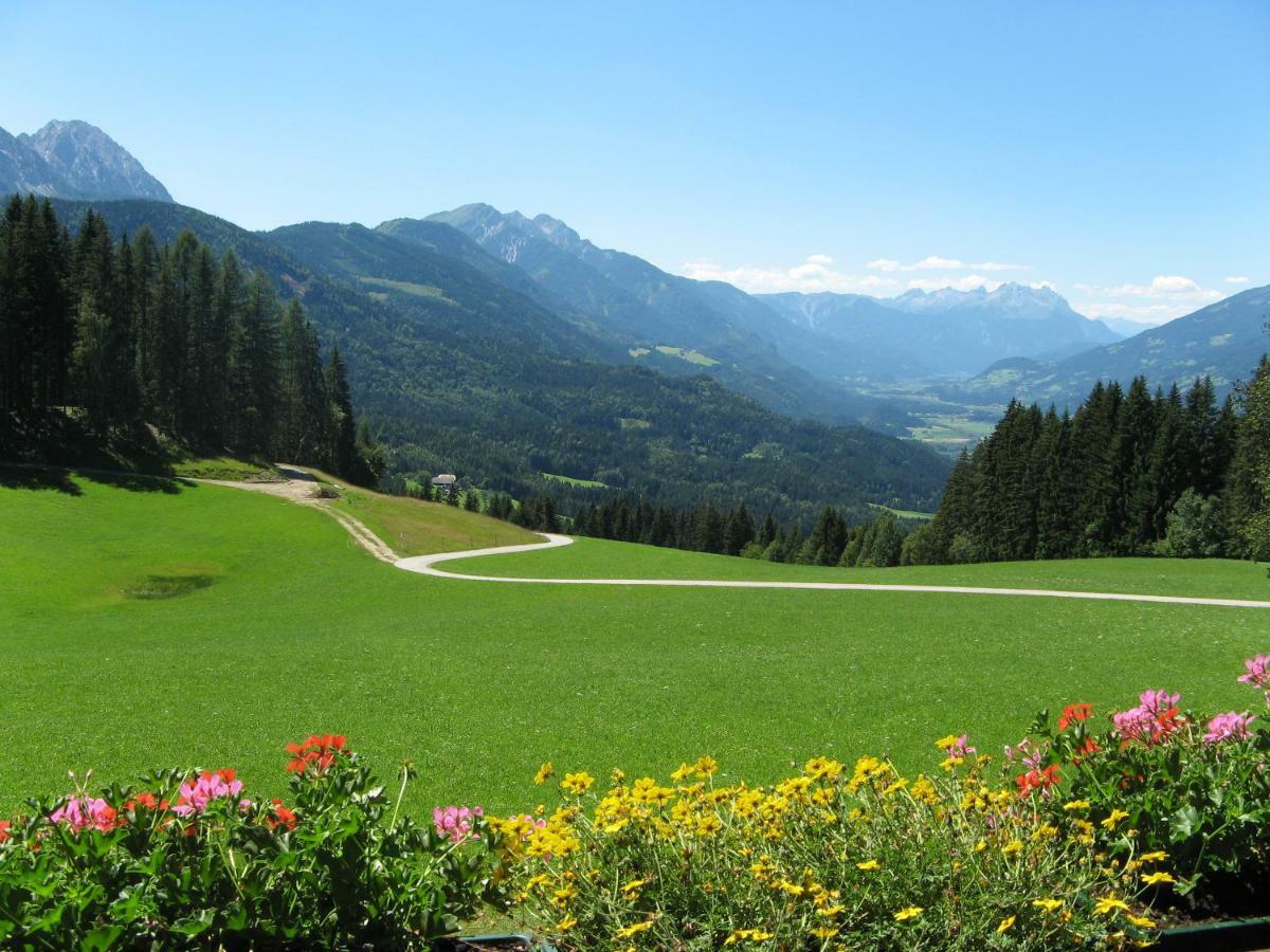 Erlebnishof Tschabitscher Villa Weissensee Buitenkant foto